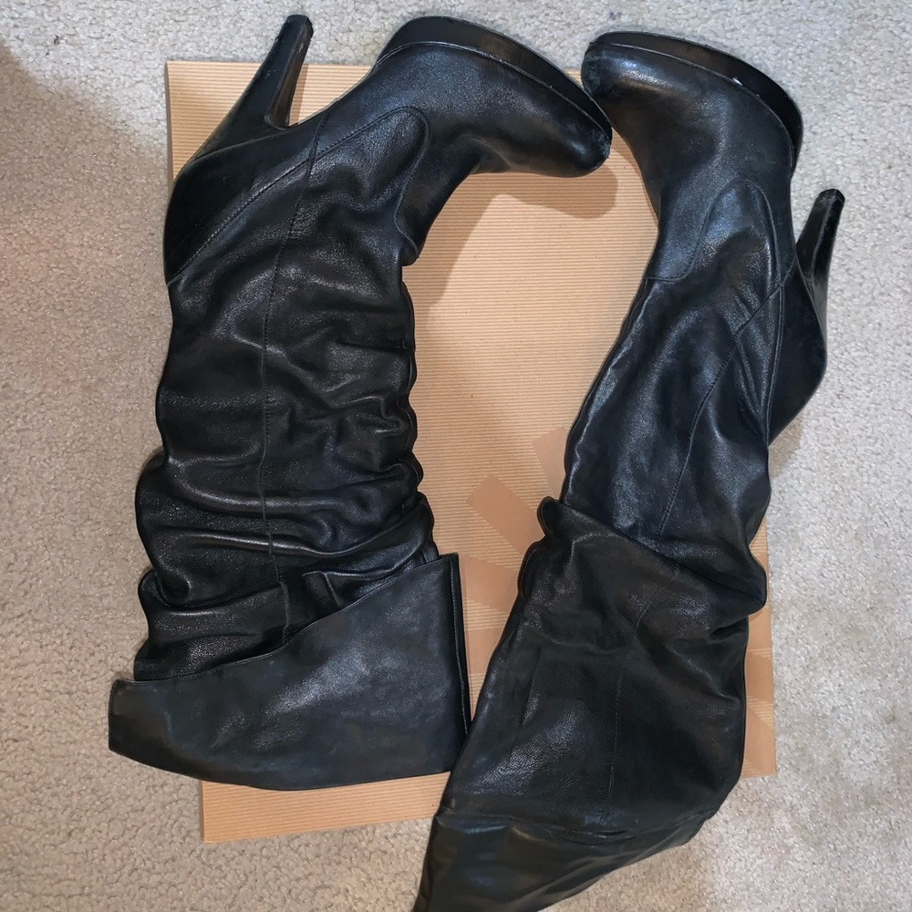 Jessica Simpson heeled boots